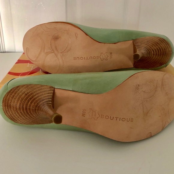 Green Leather Pumps 3” Heel Boutique 58 Classy 🆕 - Picture 3 of 3